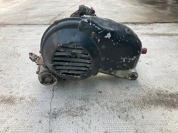Motore Vespa faro basso