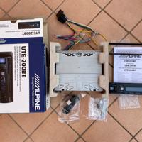 Autoradio Alpine UTE-200BT con USB e Bluetooth