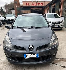 Renault Clio 1.4 benzina motore sostituito 80000km