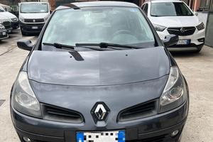 Renault Clio 1.4 benzina motore sostituito 80000km