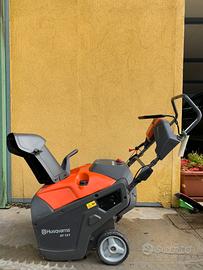 HUSQVARNA SPAZZANEVE 131