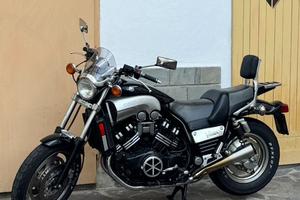 Yamaha V-Max 1200