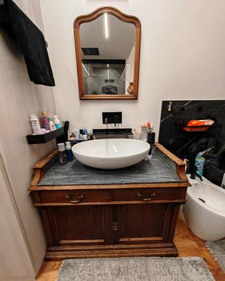 mobile bagno antico restaurato SENZA LAVABO