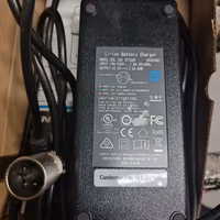 caricabatterie bicicletta elettrica decathlon 