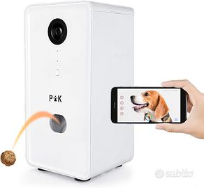 Telecamera WiFi, dispenser di snack cani gatti