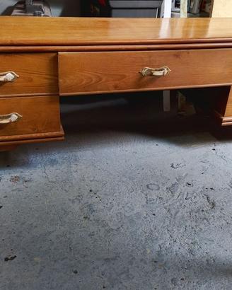 TOELETTA (VANITY TABLE)