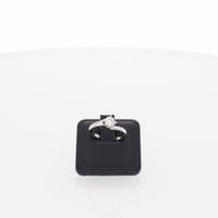 Anello in Oro Bianco 18 kt con Margherita di Diama