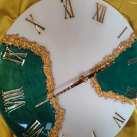 Orologio artigianale in resina unico esemplare 