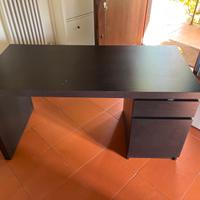 Scrivania Malm Ikea 140x65