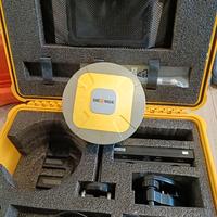 Ricevitore GPS Geomax e Stazione Totale Stonex R2