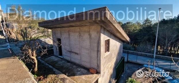 Terreno 1.600 mq con fabbricato a presa - Vista 5