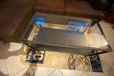 Tavolino in vetro e wenge’