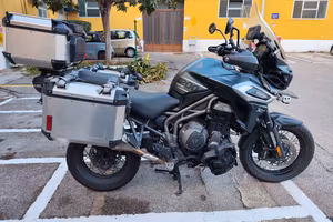 TRIUMPH TIGER 1215 XCA