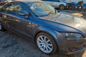 Audi TT 8J 2.0 tfsi coupè per ricambi (2a)