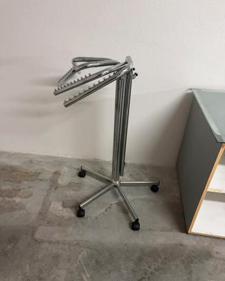 Arredamento negozio abbigliamento