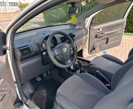 VOLKSWAGEN Fox - 2009