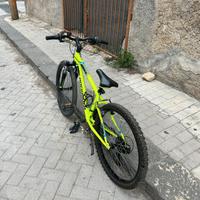 Bicicletta mountain-bike 24 pollici