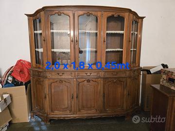 Credenza con vetrina