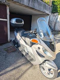 Malaguti Madison 150 scooter
