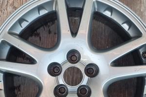 Cerchi in lega su baru wrx originali da 17