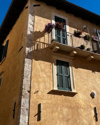 Prestigioso bilocale in pieno centro storico