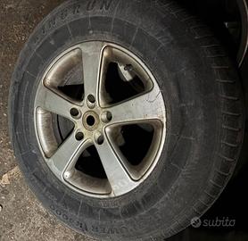 Jeep Cherokee 4 Gomme e Cerchi 245 70 R16 107H