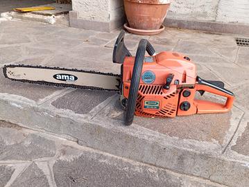 Motosega Ama a scoppio