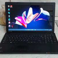 Notebook Toshiba intel i3 quad-core 8GB 1T-HD.