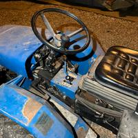 Trattore moto agricola ribaltabile