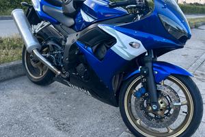 Yamaha R6