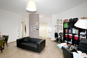 TRILOCALE CON POSTO AUTO