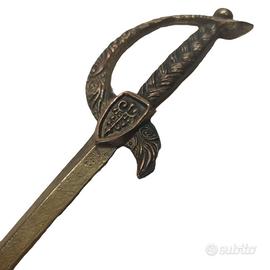 APRIBUSTE LETTERE A FORMA DI SPADA