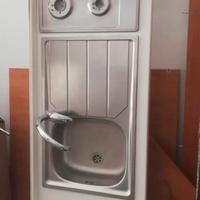 lavello con miscelatore 