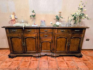 Salotto stile classico in noce massello