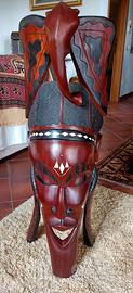 Scultura Maschera Africana intarsiata in legno