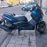 Yamaha X-Max 400