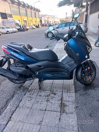 Yamaha X-Max 400