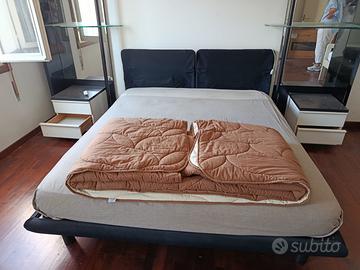 Letto matrimoniale + struttura libreria retroletto