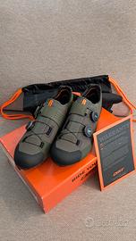 Scarpe DMT MH10 nuove