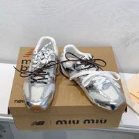 Scarpe casual New Balance x MIUMIU NB 530,39