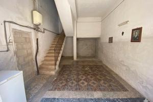 Monolocale da ristrutturare