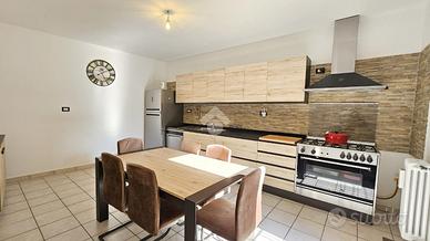 CASA SEMINDIPENDENTE A INDUNO OLONA