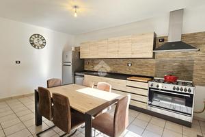 CASA SEMINDIPENDENTE A INDUNO OLONA