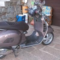 Piaggio Vespa 300 GTS - 2016