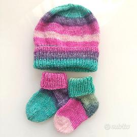 Set berretto e calzini neonato