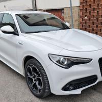 Alfa Romeo Stelvio Q4 Veloce 210cv