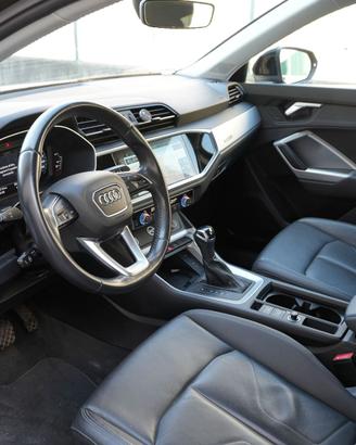 AudiQ3 Sportback incidentata 35 2.0 tdi s tronic