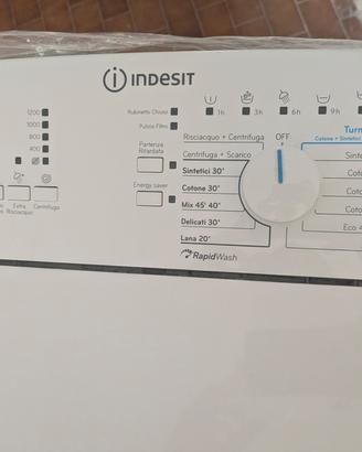 Lavatrice Indesit - praticamente nuova