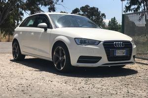 Audi A3  SPB 1.6TDI  110 cv 6 marce