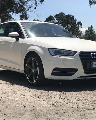 Audi A3  SPB 1.6TDI  110 cv 6 marce